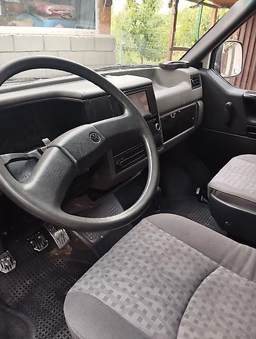 раф читири: Volkswagen Transporter: 1991 г., 1.9 л, Механика, Дизель, Фургон — 9