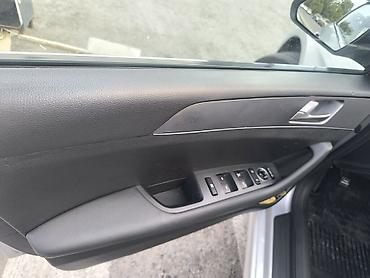 audi 4: Hyundai Sonata: 2019 г., 2 л, Автомат, Газ, Седан — 6