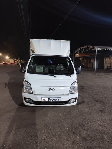грузовые машины в лизинг: Жеңил жүк ташуучу унаа, Hyundai, Стандарт