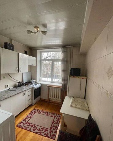 скрябина квартира: 1 бөлмө, 32 кв. м, Жеке план, 2 кабат, Евроремонт