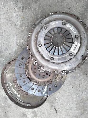 Auto ulja i tečnosti: Alfa Romeo Giulietta glava motora 2.0 jtd. Alfa Romeo Giulietta glava — 2