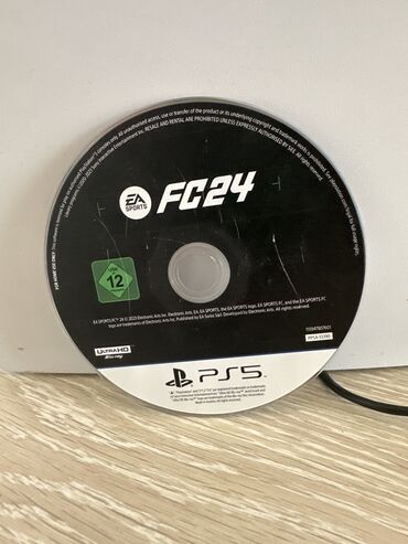 сколько стоит playstation 2: FC 24 ps5 tecili satırır 70m karobkası yoxtu özü ideal vesiettedi hec