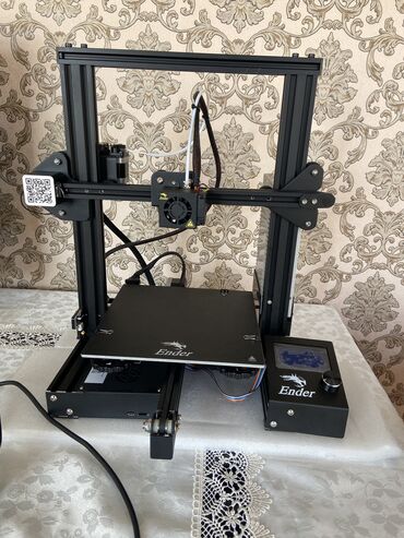 ucuz printer: 3 d printer Creality Ender 3 Yenidir qutudadır. Sadəcə test üçün