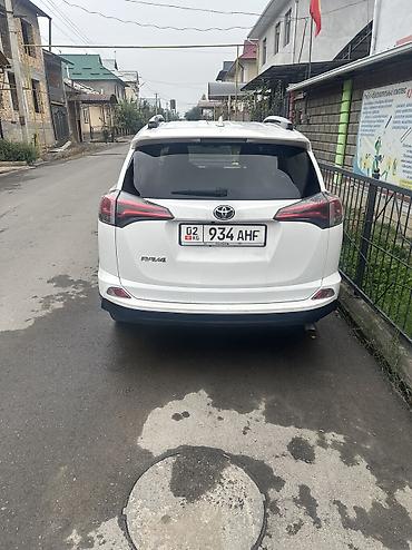 Toyota: Toyota RAV4: 2018 г., 2.5 л, Автомат, Бензин, Кроссовер — 2