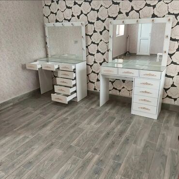 Komodlar: Güzgülü — 3