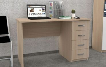 Ofis oturacaqları: Yeni, İşçi üçün, Kvadrat masa