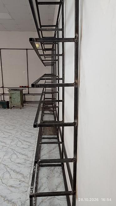 детские вешалки: Полки стеллажи для магазинов. принимаем заказы не дорого. качественно — 8