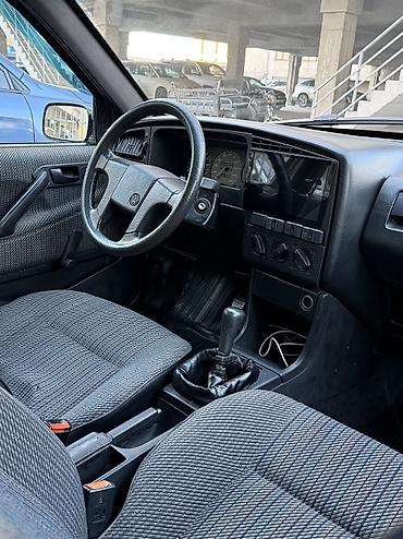 Volkswagen: Volkswagen Passat: 1990 г., 1.8 л, Механика, Бензин, Универсал — 11