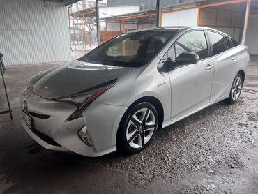 Toyota: Toyota Prius: 2018 г., 1.8 л, Вариатор, Гибрид, Хэтчбэк