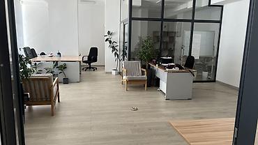 офис: Аренда офисов, 100 м², В жилом комплексе — 1