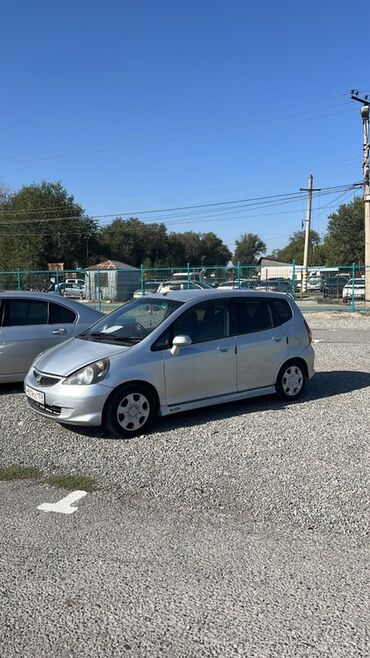 автомобиль хонда фит: Honda Fit: 2002 г., Автомат, Бензин, Хэтчбэк