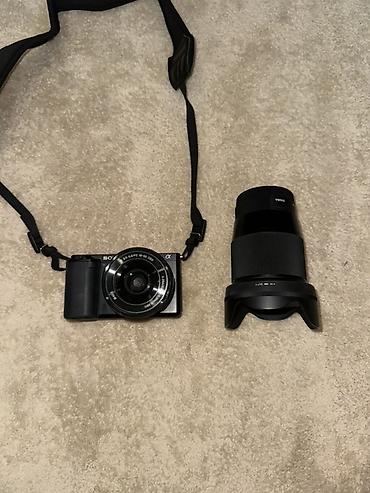 полароид фотоаппарат: Sony ZV-E10 + 2 оригинальных объектива Sony + 2 вспышки Godox + карта — 1
