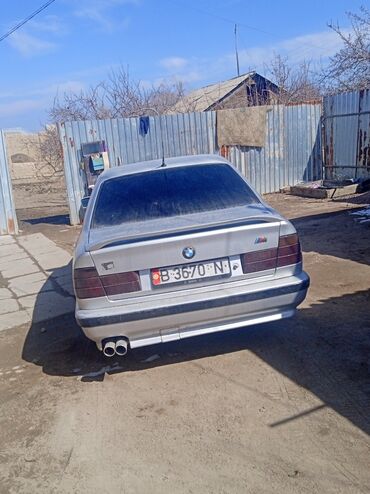 авто в рассрочку алам: BMW 520: 1991 г., 2 л, Механика, Бензин, Седан