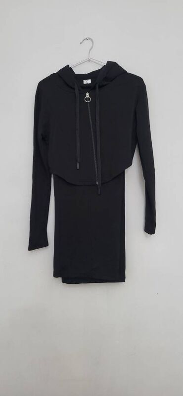 Cinslər: Dest yenidir geyinilmiyib s razmer 55 azn alinib 35 azn satilir