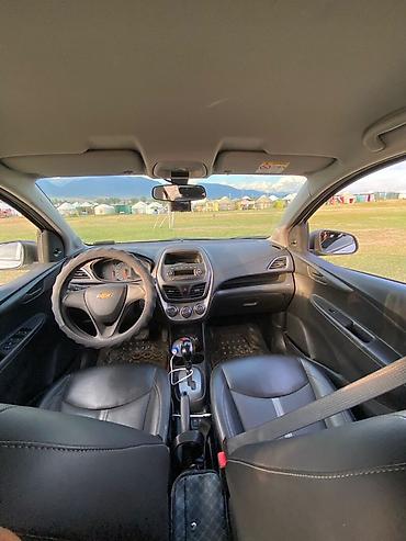 mazda d: Chevrolet Spark: 2021 г., 1 л, Автомат, Бензин, Хэтчбэк — 8