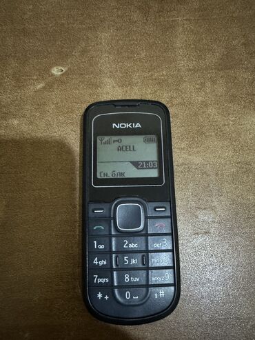 nokia 1202 satilir: Nokia 1, < 2 GB Memory Capacity, rəng - Qara, Düyməli