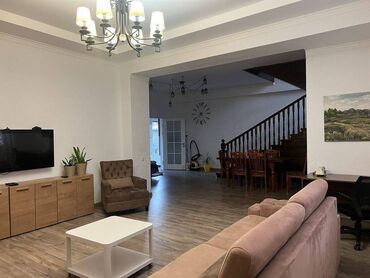 Продажа квартир: Дом, 270 м², 5 комнат, Агентство недвижимости, Евроремонт