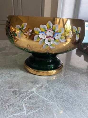 güldanlar: Bir vaza