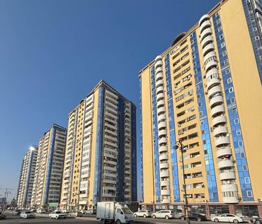 Yeni tikili: Bakıxanov qəs., 3 otaqlı, Yeni tikili, m. Neftçilər, 82 kv. m — 1