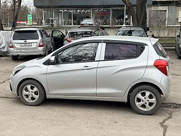 Chevrolet: Chevrolet Spark: 2016 г., 1 л, Автомат, Бензин, Хэтчбэк — 4