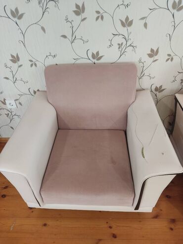 Divan və kreslo dəstləri: 2 ədəd divan və 2 ədəd kreslo mövcuddur. Ölçüləri aşağıdakı kimidir — 17