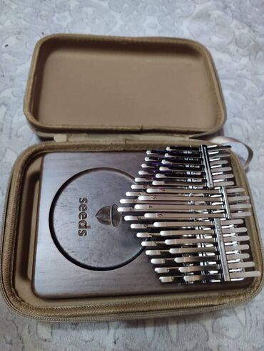 Digər musiqi alətləri: Kalimba seeds. Kalimba aleti satilir. Yenidir hec islenmeyib. Real