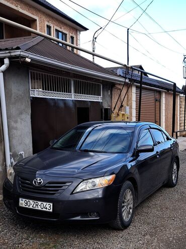 Toyota Camry: 2.4 l | 2007 il Sedan