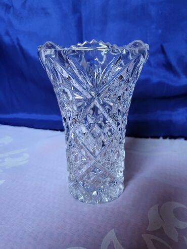 Ostali kućni dekor: Kristalna nova vaza 70te. Vaza kristal,led kristal,rucna — 7