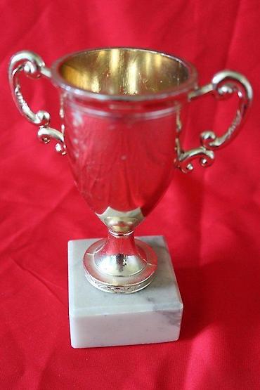 Značke, ordenje i medalje: STARI PEHARI | Stari pehari. Ukupno tri komada, za različite — 8