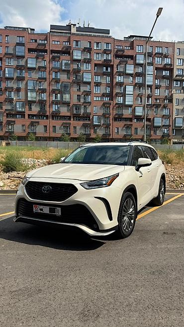 платинум: Toyota Highlander: 2021 г., 2.5 л, Автомат, Гибрид, Кроссовер — 1