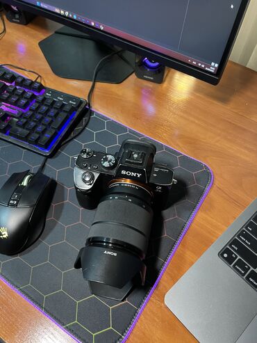 Фотоаппараты: Sony A7 III Комплект: Объектив 28-70 3.5 - 5.6 2 аккумулятора Зарядка