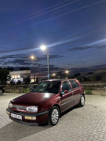 Volkswagen: Volkswagen Golf: 1992 г., 1.8 л, Механика, Бензин, Хэтчбэк