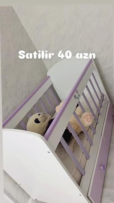 chicco besik: Uşaq beşiyi – ağ və bənövşəyi rəng çalarlarında, relsli yan — 1