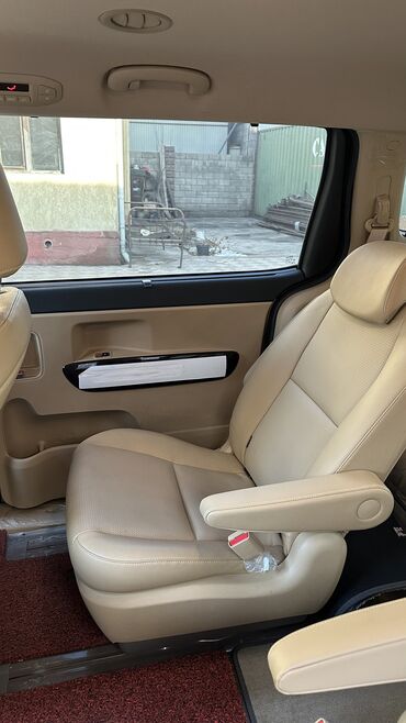 Kia: Kia Carnival: 2019 г., 2.2 л, Автомат, Дизель, Минивэн — 14