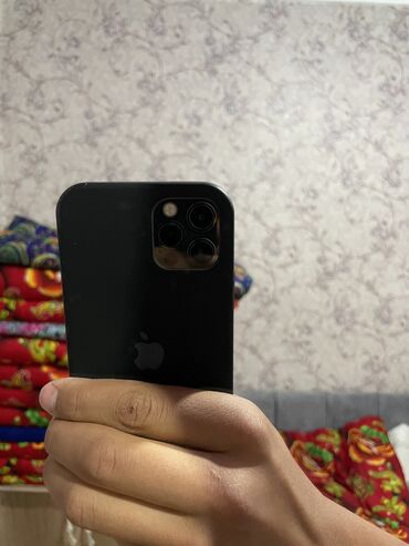 iphone replika: IPhone 12 Pro, 256 ГБ, Наушники, Зарядное устройство, Чехол