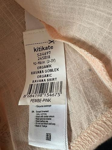 Köynəklər: Kitikate firmasının uşaq köynəyi
Geyinilməyib — 2