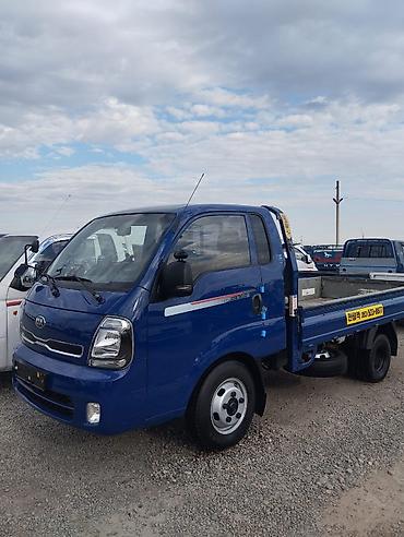 бампер к8: Kia BONGO: 2020 г., 2.5 л — 4