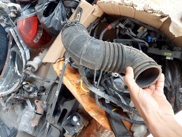 Avtomobil salonu üçün digər detallar: Tehlukesizlik kemeri 10azn istenilen teref var.pllasmaslar hisseler ve — 10