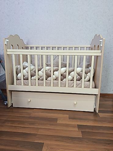 Yeni 🌼 Beşik satilir 250 azn Heç islenmeyib. Ortapedik matras