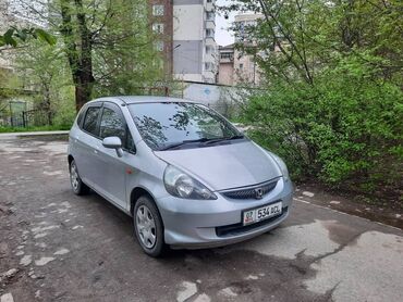 авто в киргизии: Honda Fit: 2004 г., 1.3 л, Вариатор, Бензин
