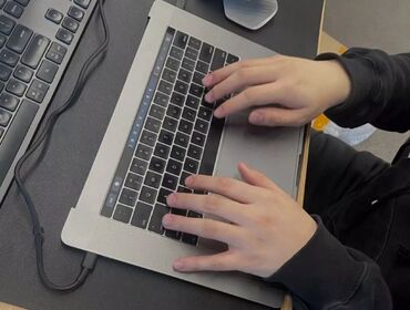 экран от компьютера: Ультрабук, Apple, 16 ГБ ОЗУ, Intel Core i7, Более 17.3 ", Б/у, Для работы, учебы, память SSD