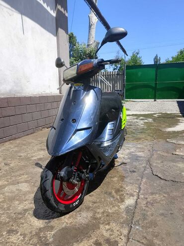 Скутеры: Скутер Suzuki, 50 куб. см, Бензин, Б/у