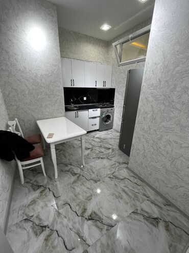 Uzunmüddətli kirayə mənzillər: Memar Əcəmidə Yaşam Recidencdə 18 mərtəbəli binanın 17-ci mərtəbəsində -da lalafo.az — 5 Uzunmüddətli kirayə mənzillər: Memar Əcəmidə Yaşam Recidencdə 18 mərtəbəli binanın 17-ci mərtəbəsində — 5