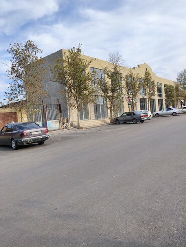 Mağazalar: Gəncə ş. Sərcə bazarın qabaq yol qıragı gedış gəlişin sıx oldugu