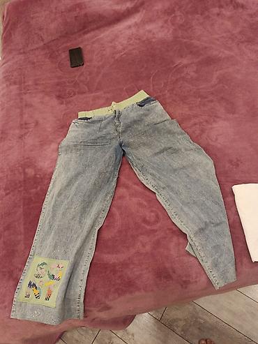 oversize: Salam. 2XL və ya XL razmerlərdə paltarlardl. Baha alinib . ümumi 50 — 5