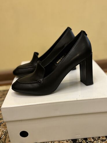 Туфли: Туфли, 37, Basconi, Б/у, цвет - Черный, Бесплатная доставка, Платная доставка, Самовывоз — 2