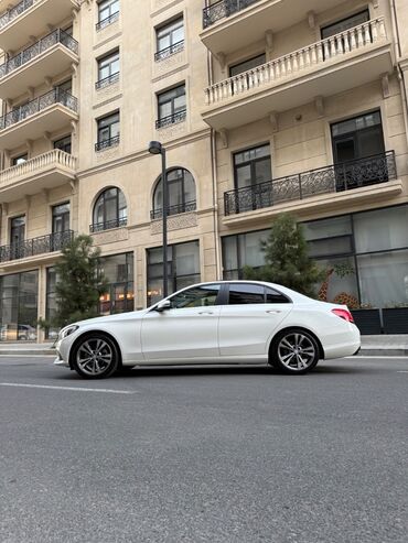 Mercedes-Benz: Mercedes-Benz C 200: 1.6 l | 2017 il Sedan — 24