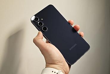 google fold: Samsung Galaxy A35 5G, Б/у, 128 ГБ, цвет - Синий — 1