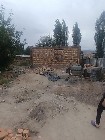 Кыймылсыз мүлк: Строящийся одноэтажный дом из кирпича - Материал стен — 8