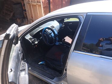 Honda Accord: 2003 г., 2 л, Механика, Бензин, Седан